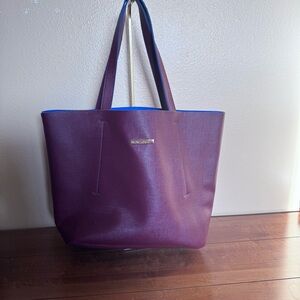 Oscar de la Renta Faux Leather Open Tote Elegant Burgundy Bag